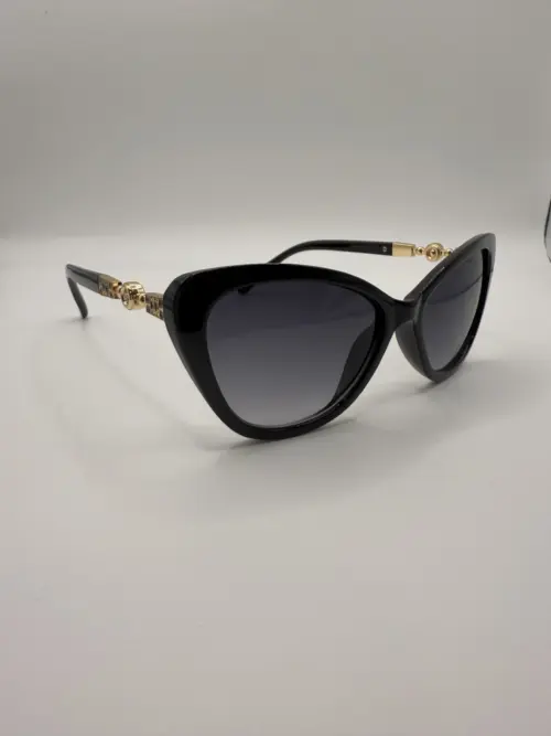 blacj cat eye 1