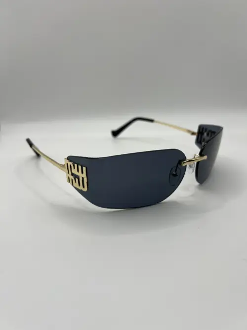 black miu glasse 2