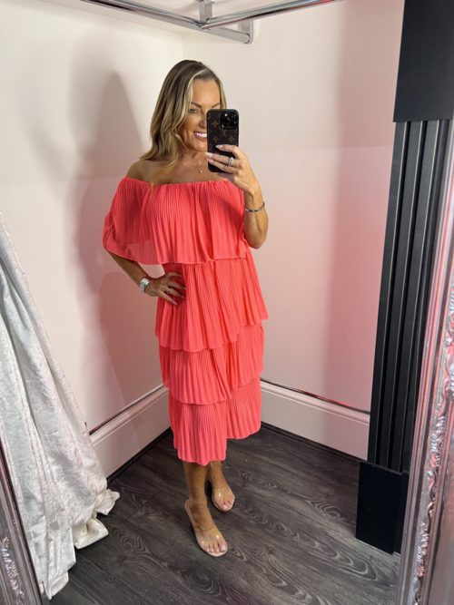 coral:pink ruffle pleted ress