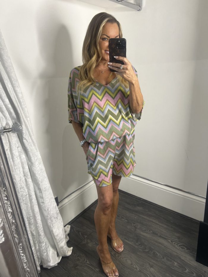 Zig Zag Print Top & Short Set With Satin Bow Detail - Image 6