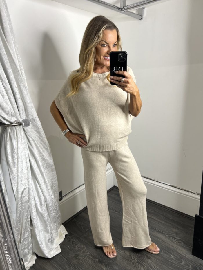 Batwing Style Cashmere Feel Co-ord - Image 4