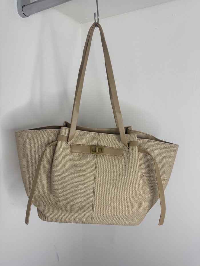 beige hand bag 1