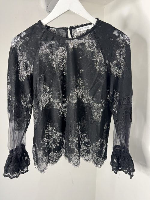 black lace top hangbg [