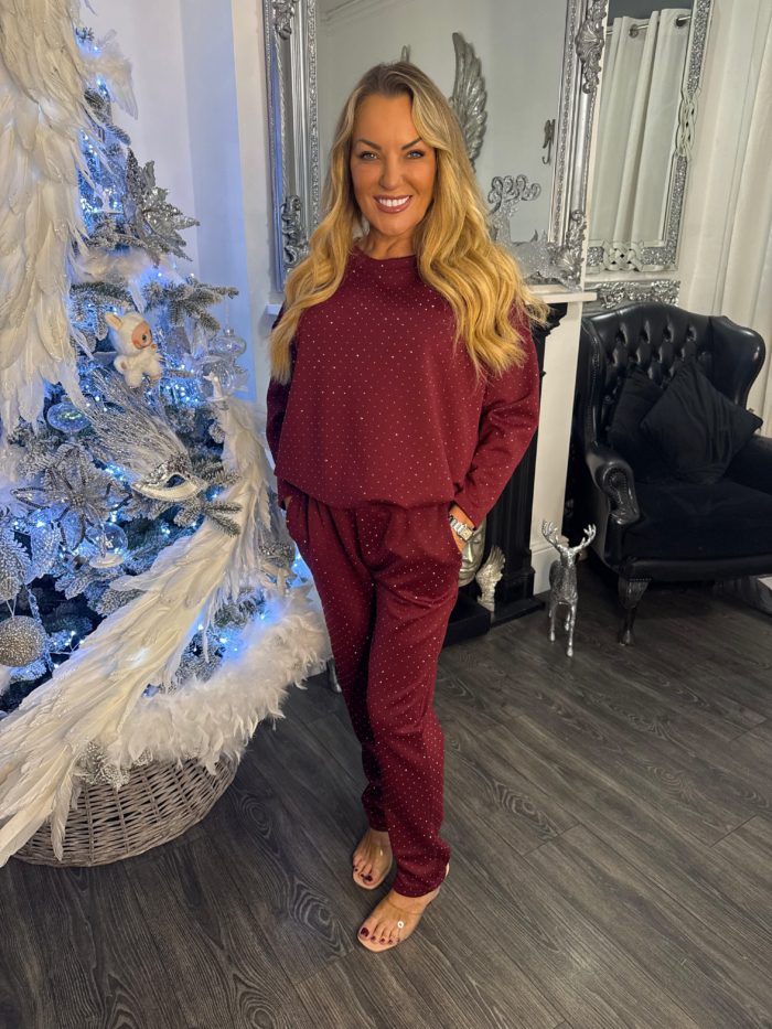 Facetune_23-12-2025-17-18-39