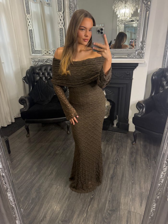 Facetune_12-01-2026-12-10-46