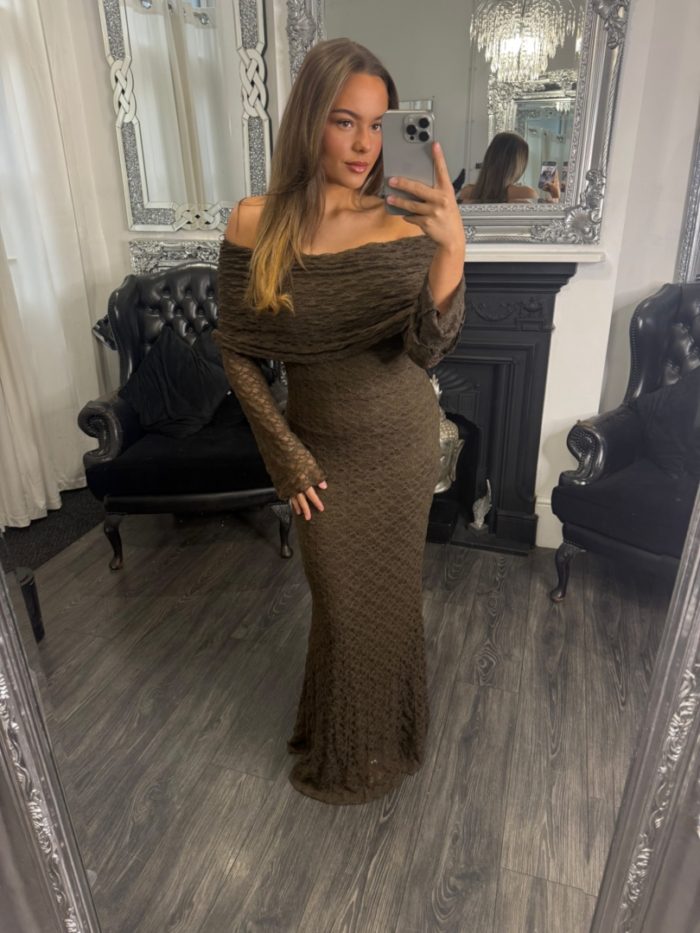 Facetune_12-01-2026-12-10-46