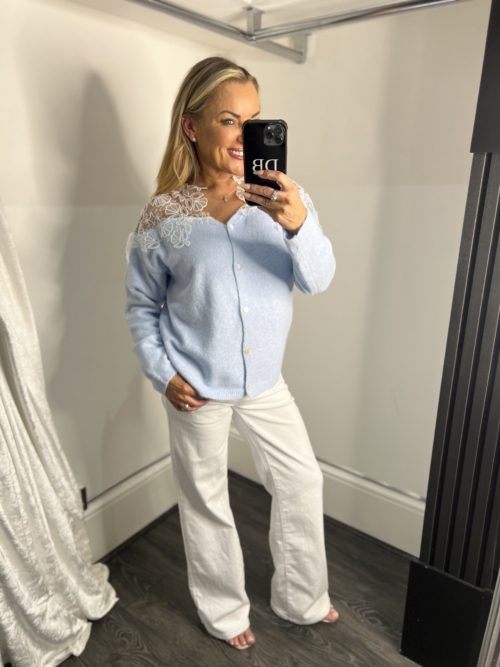 blue jumper white lace donna