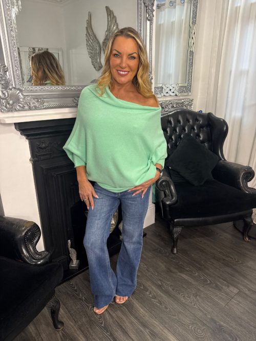 Facetune_12-03-2026-16-38-34