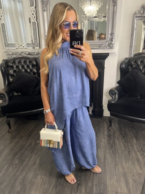 blue floral em,bosses coord