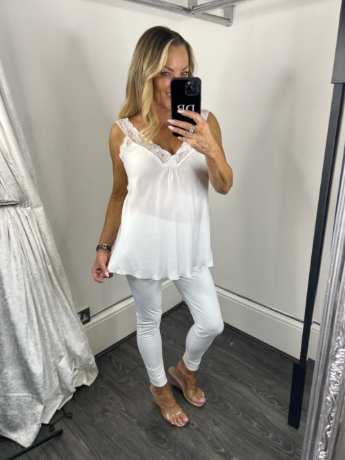 whi8te satihn vest