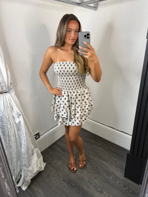 Facetune_27-05-2026-11-40-32