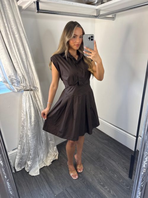 Facetune_29-06-2026-17-09-56