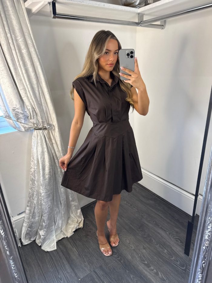 Facetune_29-06-2026-17-09-56
