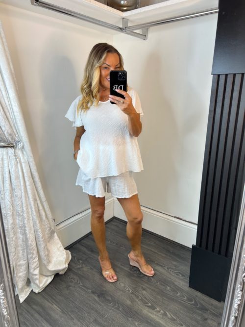 Facetune_09-07-2026-16-59-44