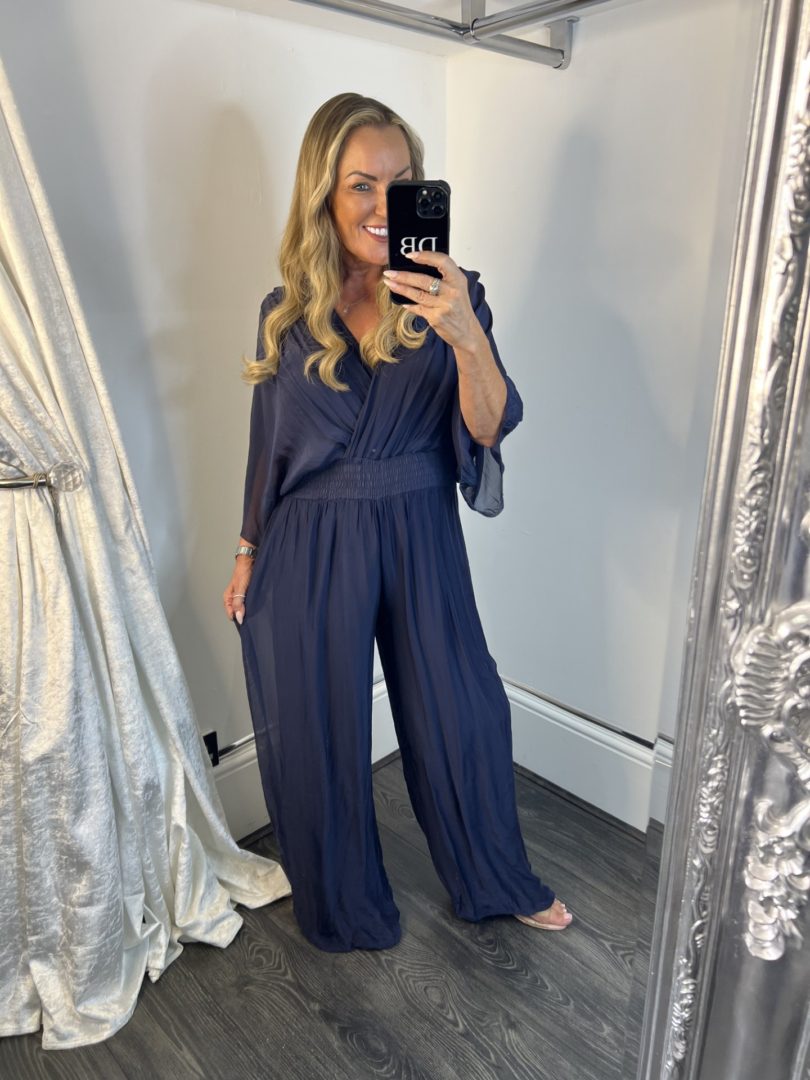 Batwing Jumpsuit With Elasticated Waist - Image 4