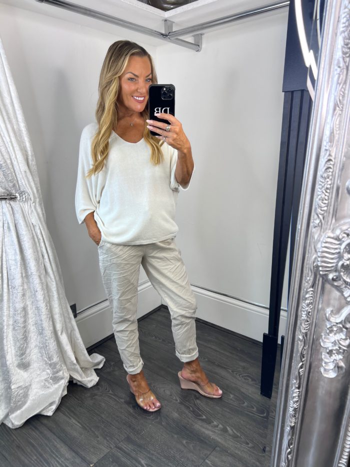 Facetune_13-09-2026-15-53-52