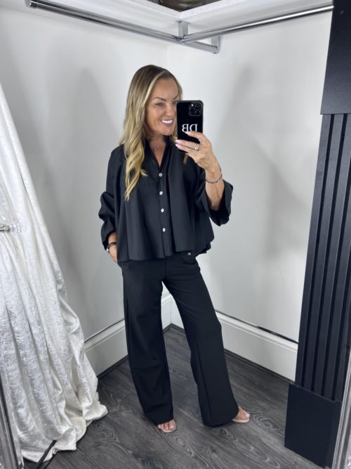 black flowy buttn shirt#